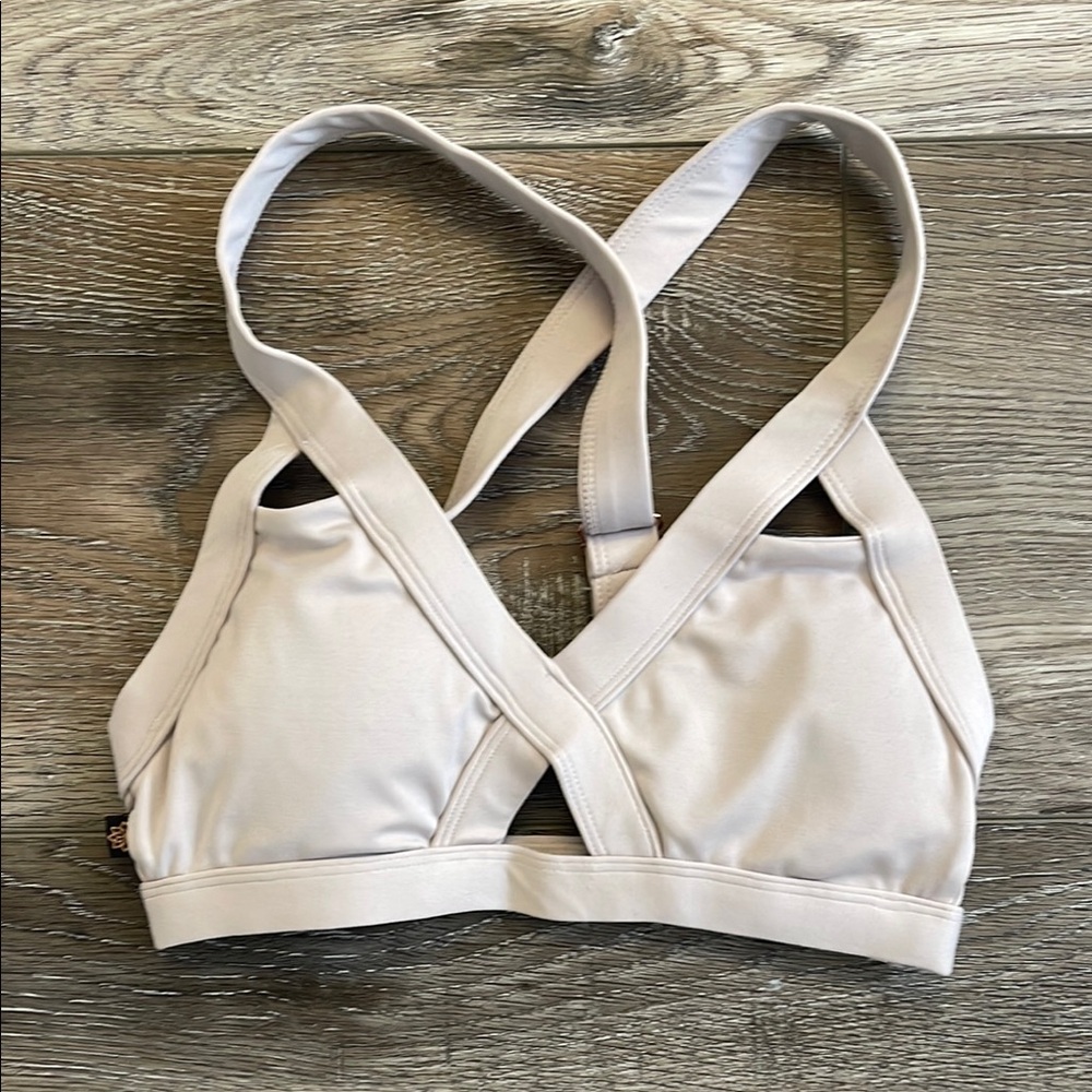 L'URV Nude/Light Beige Crisscross Sports Bra